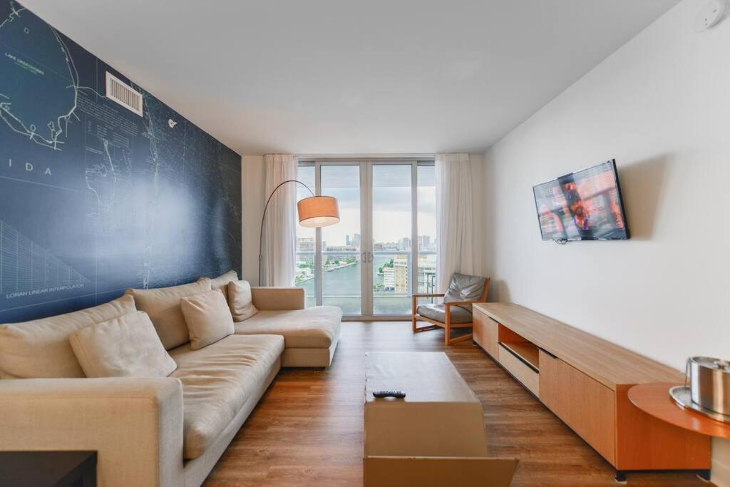 Cozy 1Br Condo Beachwalk Resort Hallandale Beach Esterno foto